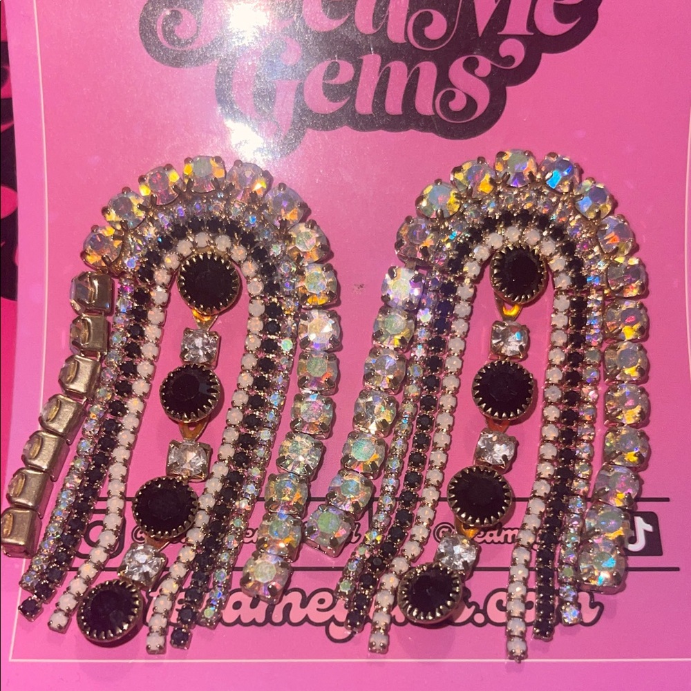 OG feed me gems “LADY IN BLACK BABY JUMBOS” never worn, exclusive collection.